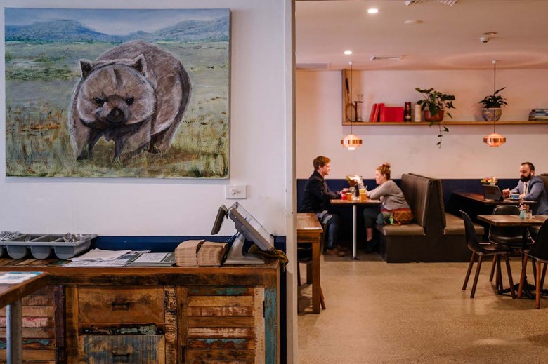 the happy wombat cafe bar restaurant hunter st newcastle