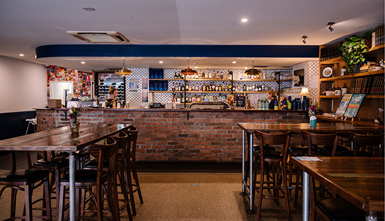 the happy wombat cafe bar restaurant hunter st newcastle nsw