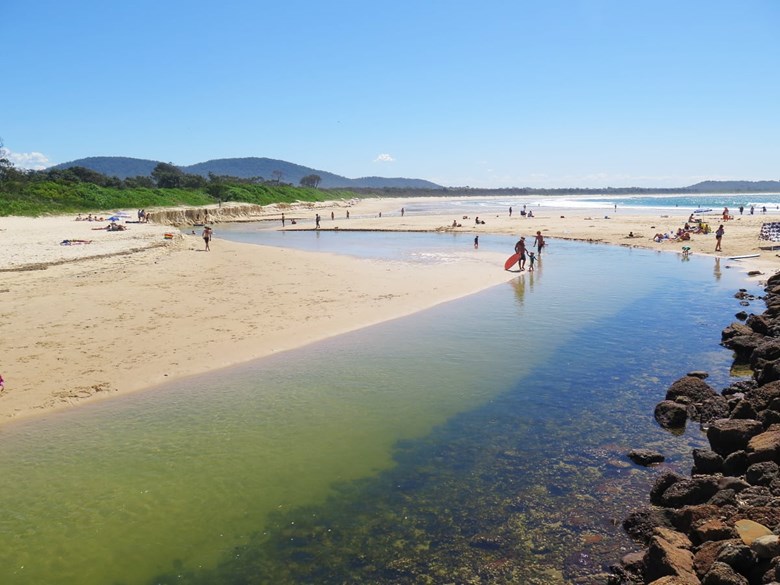 summer holiday guide to crescent head explore nsw big wednesday