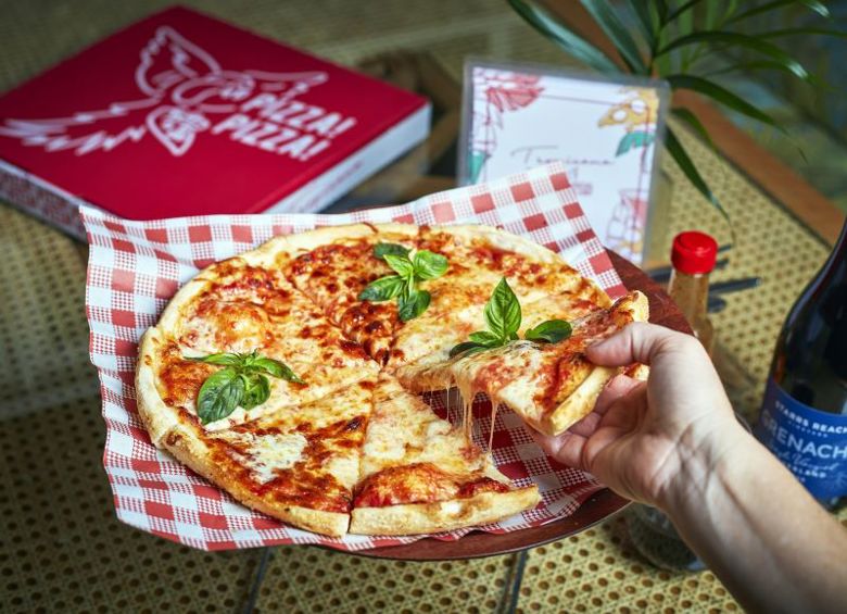 Tropicana Pizza Pizza