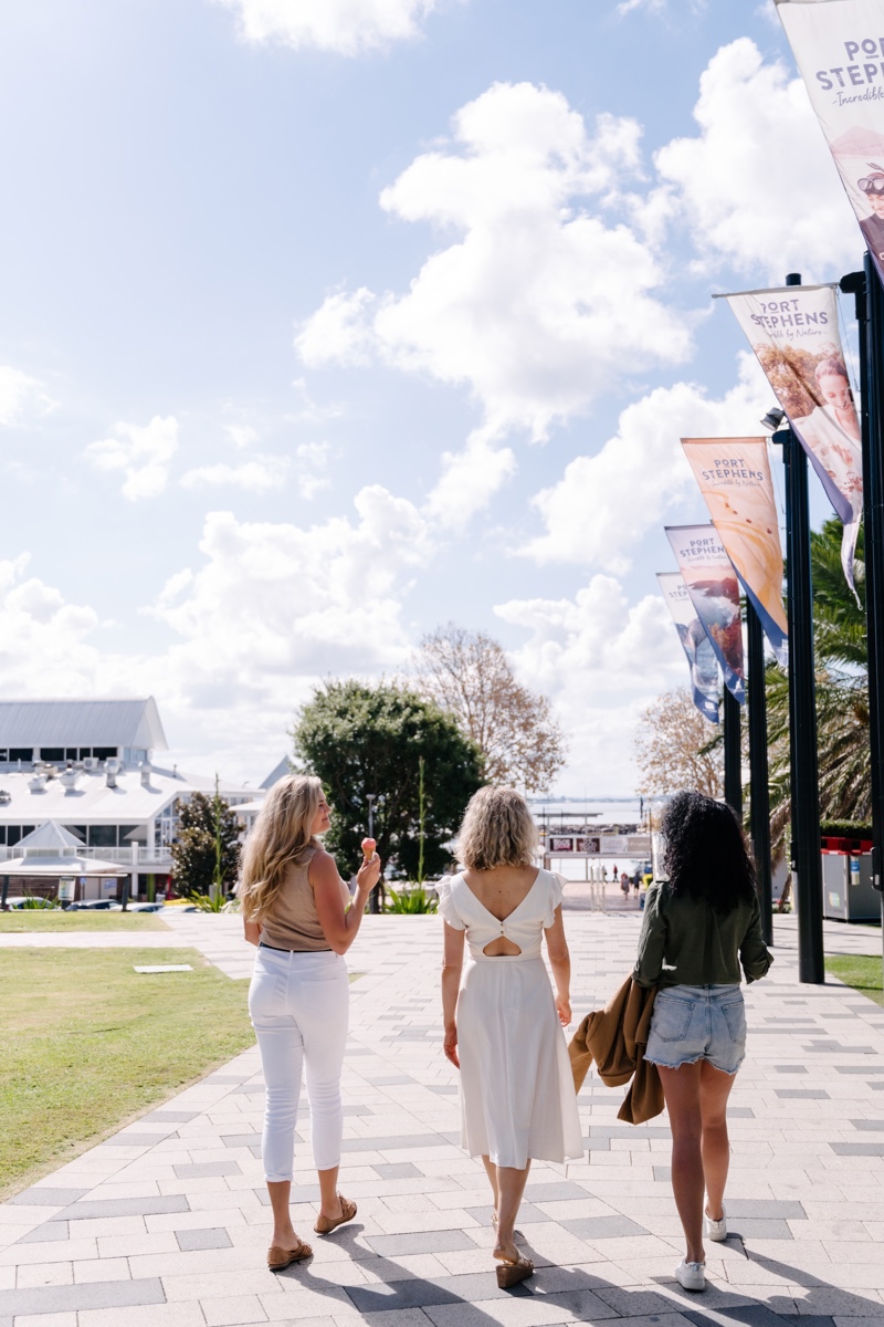 day trippers guide to nelson bay port stephens nsw