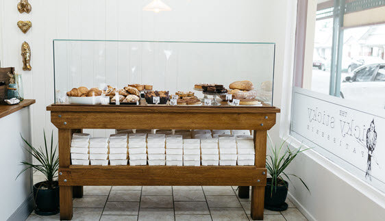 the icky sticky patisserie bakery lorn