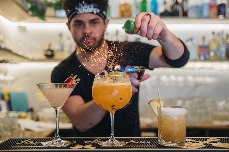 best cocktail bars of the central coast