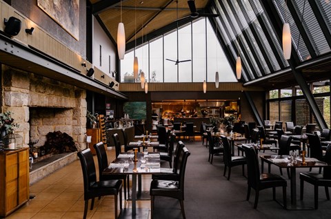 hunter valley restaurant with fireplace