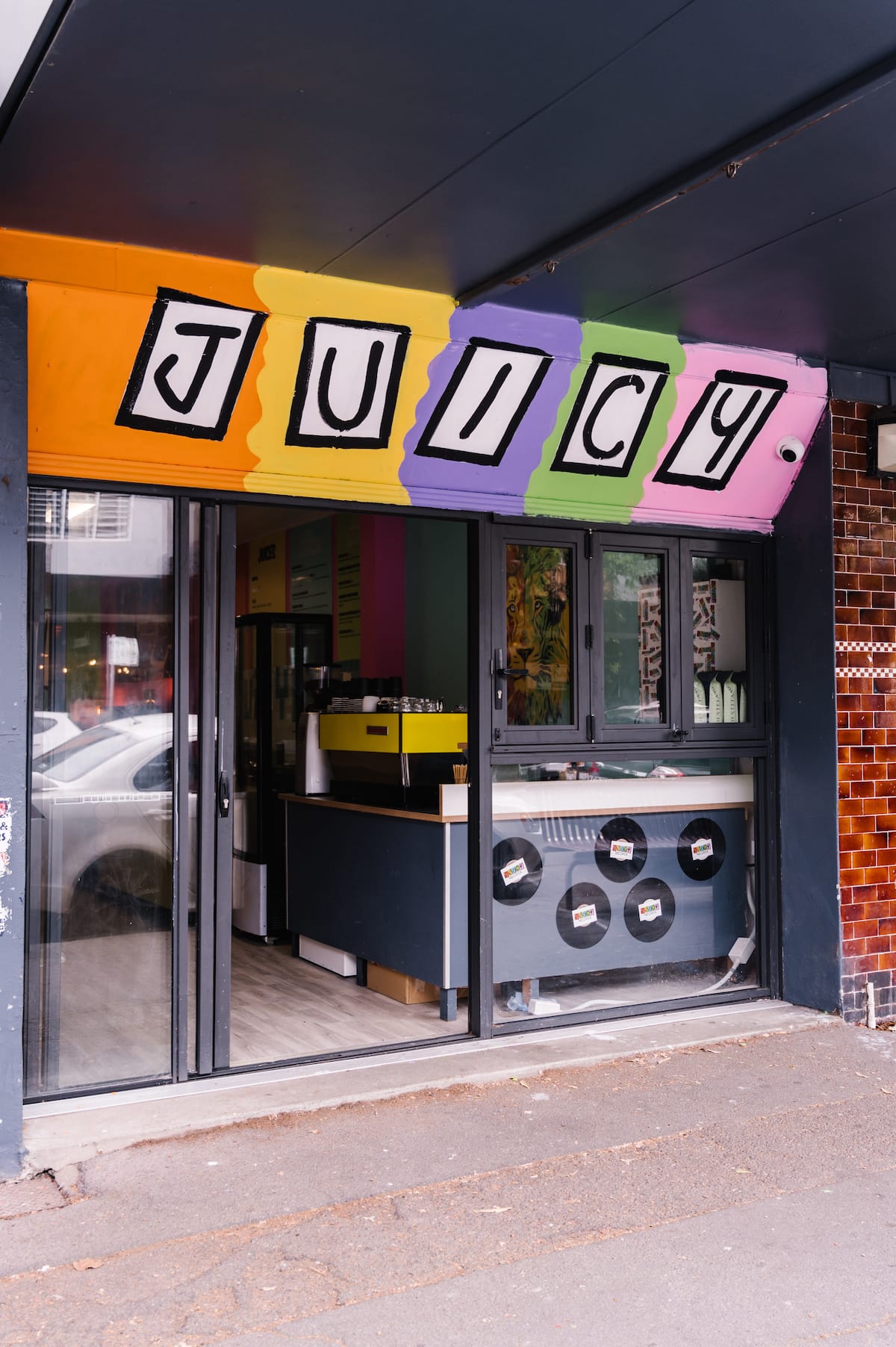 juicy records cafe record shop darby st newcastle