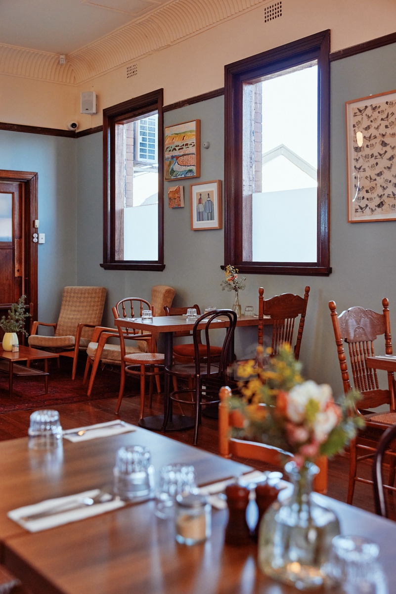the gladdy pub stockton newcastle nsw
