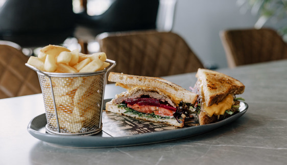 nags head hotel best steak sandwich in new south wales
