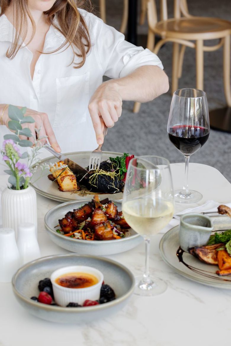 Madison Kitchen at Mercure Charlestown