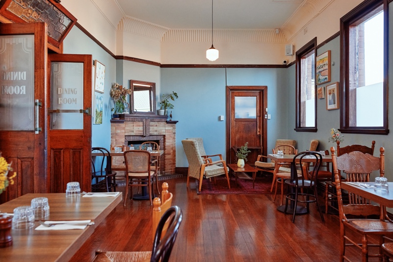 the gladdy pub stockton newcastle nsw