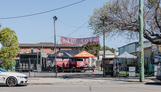 the lot smokehouse and beer garden maitland road islington newcastle nsw
