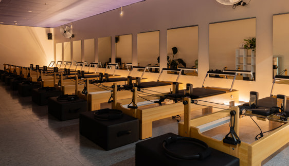 Urth Fitness Reformer Pilates