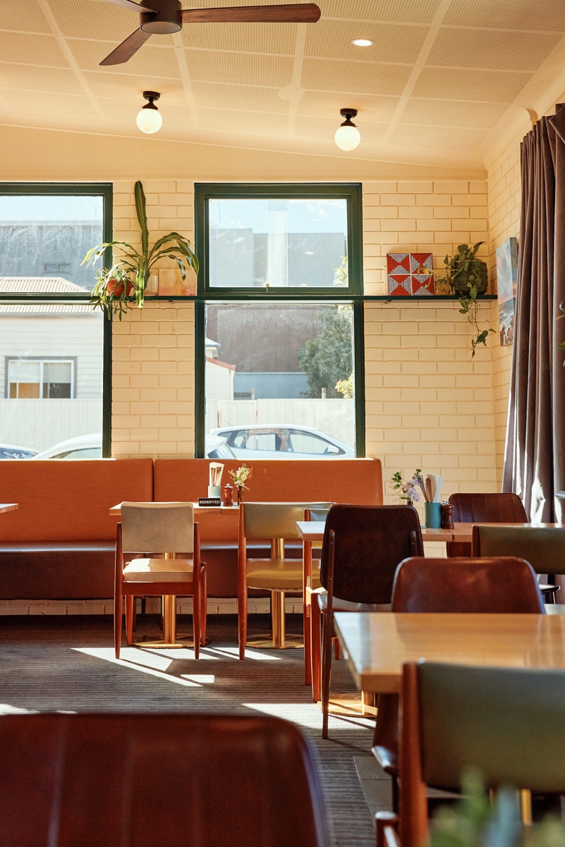 the gladdy pub stockton newcastle nsw
