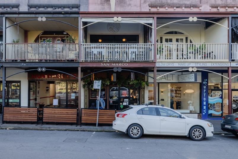 the falcon bar and restaurant newcastle nsw