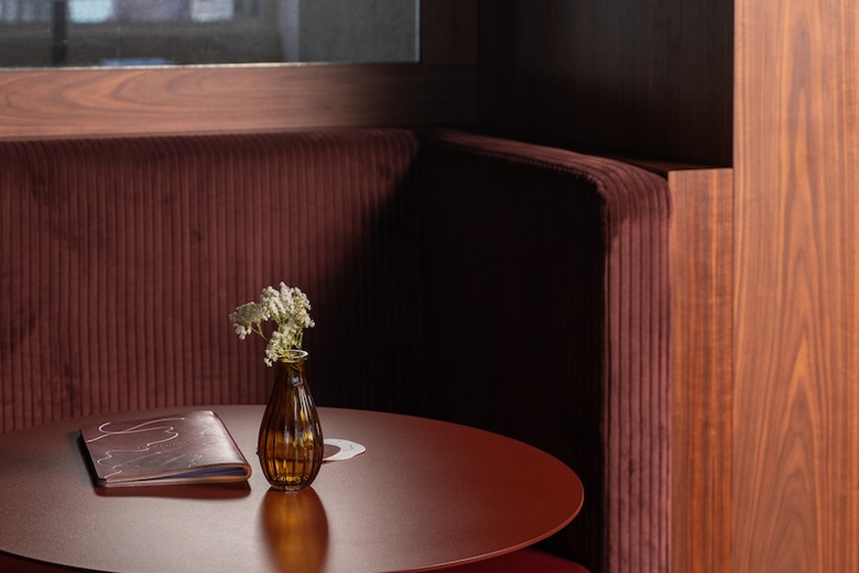 peregrin restaurant the beach hotel merewether