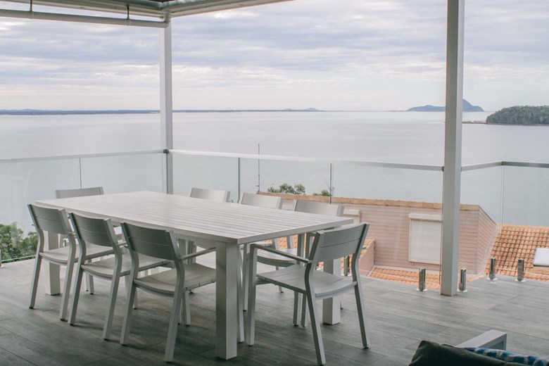 top accommodation options port stephens nsw