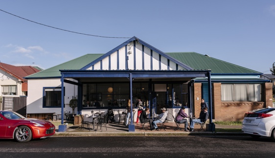 spur cafe samdon street hamilton newcastle nsw