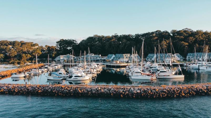 waterfront accommodation port stephens nsw