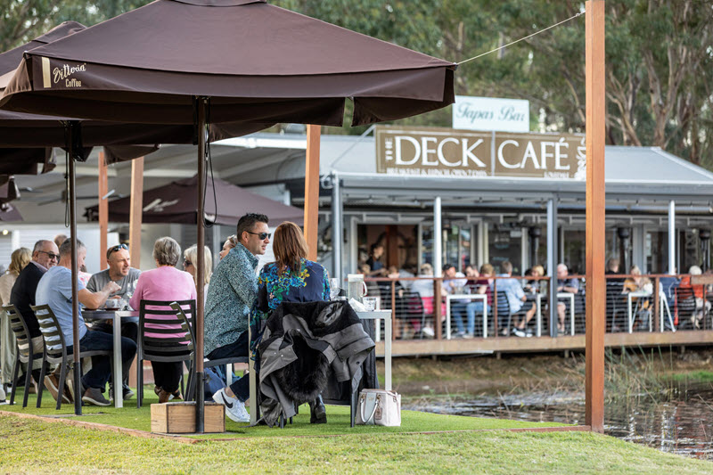 the deck cafe lovedale