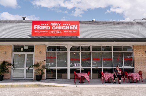 newy fried chicken restaurant broadmeadow newcastle nsw