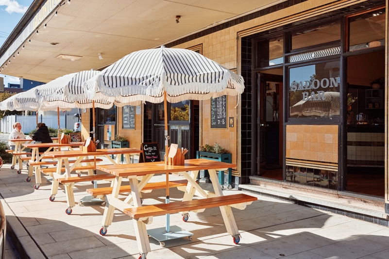 the gladdy pub stockton newcastle nsw