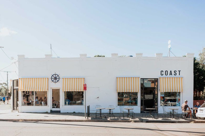 where to eat in ettalong beach central coast nsw