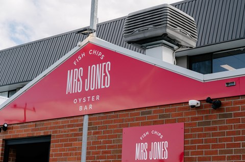 mrs jones oyster bar carrington newcastle nsw