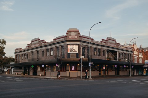 the stag and hunter hotel newcastle nsw